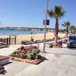 *** Beyaz *** 公寓